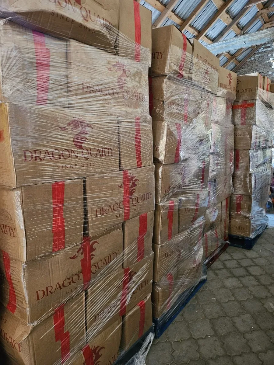 Оптовий склад Bric-a-Brac — великий вибір коробок